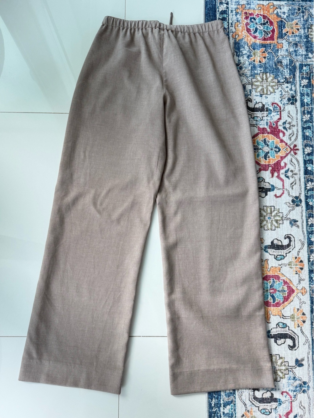 A&F Drawstring Trousers - Picture 2 of 8